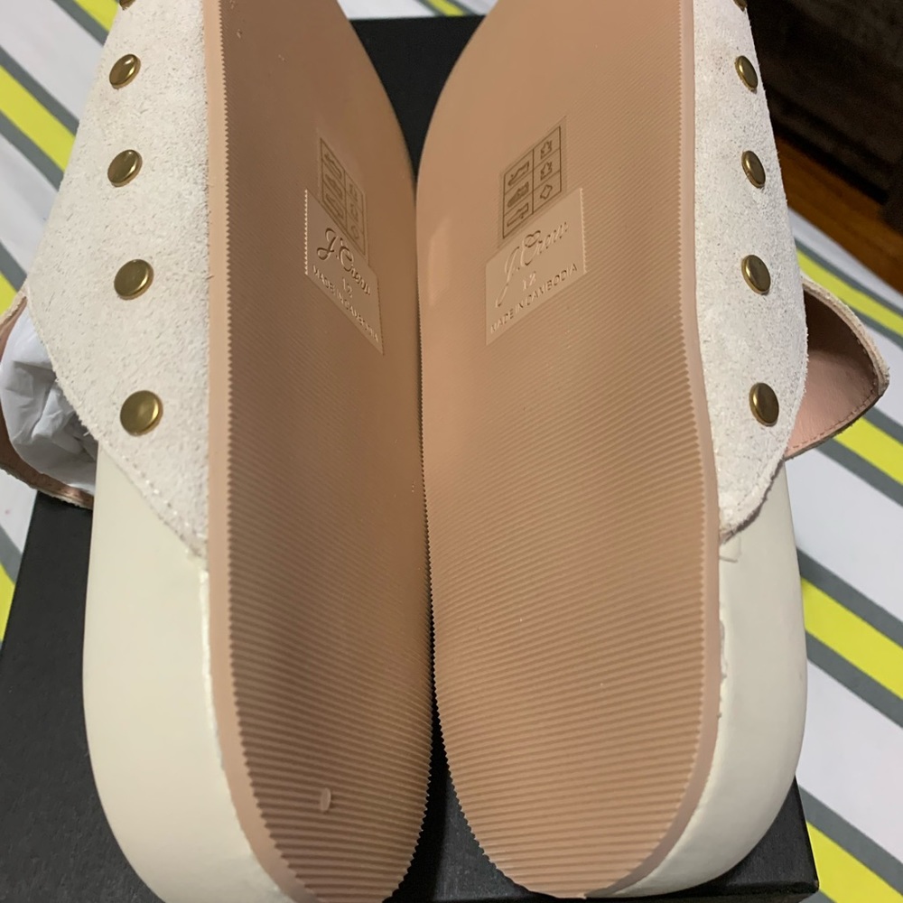 Clogs - Picture 3 of 4